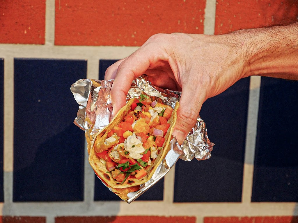 Más Veggies Vegan Taqueria | restaurant | 720 S Allied Way, El Segundo, CA 90245, USA | 3105350025 OR +1 310-535-0025