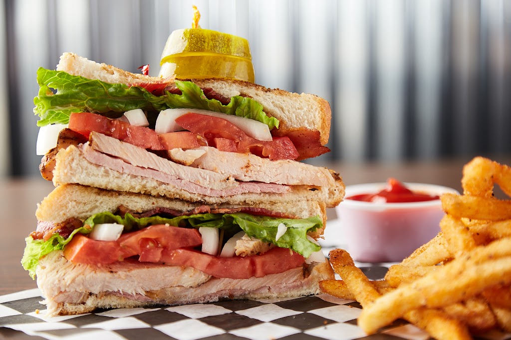 Lets Wing It | restaurant | 11915 Lake June Rd ste e, Balch Springs, TX 75180, USA | 9729134120 OR +1 972-913-4120