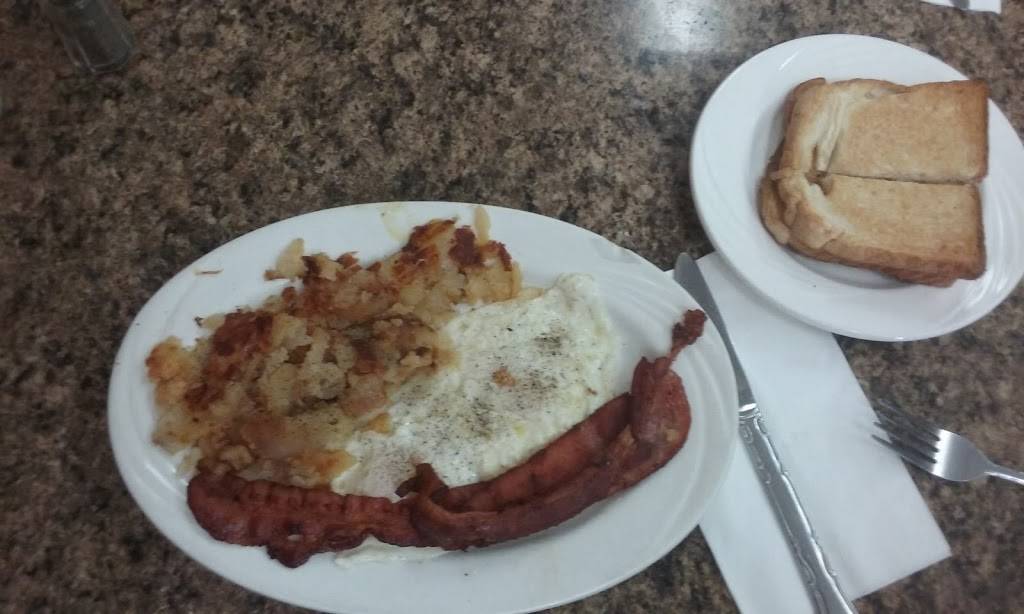 The Colonial Restaurant | meal takeaway | 366 New Brunswick Ave, Fords, NJ 08863, USA | 7327380554 OR +1 732-738-0554