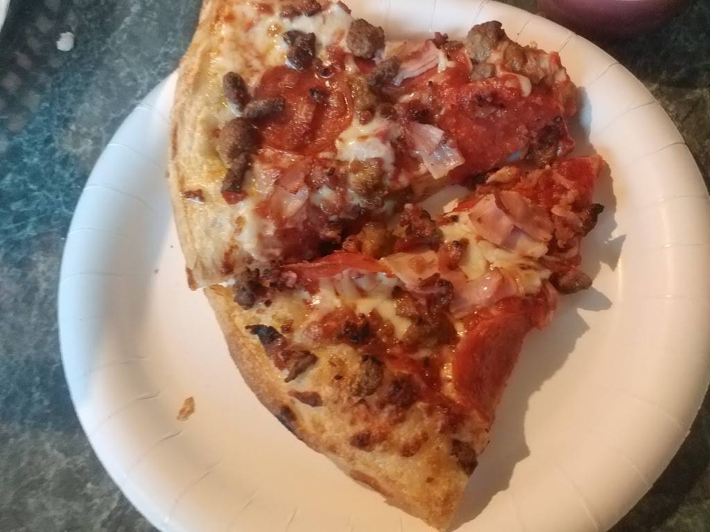 Mancinos Pizza & Grinders | restaurant | 480 Eureka Rd, Wyandotte, MI 48192, USA | 7342828500 OR +1 734-282-8500