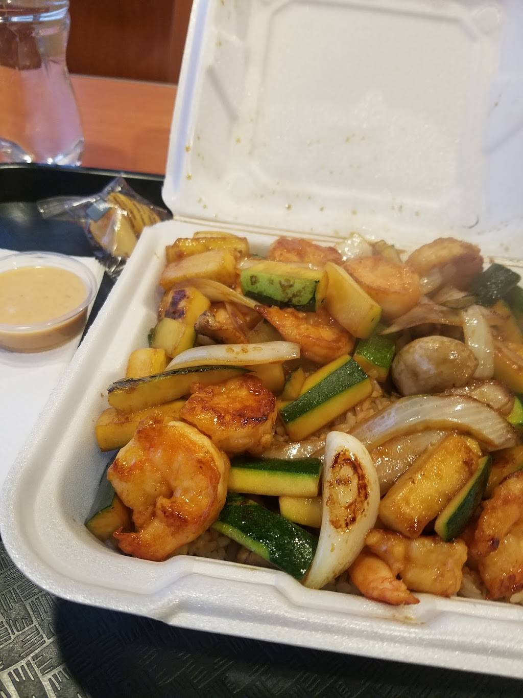 Sakura Japanese Grill | restaurant | 1212 Ohio Pike, Amelia, OH 45102, USA | 5138270000 OR +1 513-827-0000