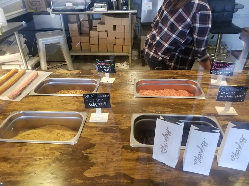 Churrology | bakery | 7 Loudoun St SW, Leesburg, VA 20175, USA | 5712932704 OR +1 571-293-2704