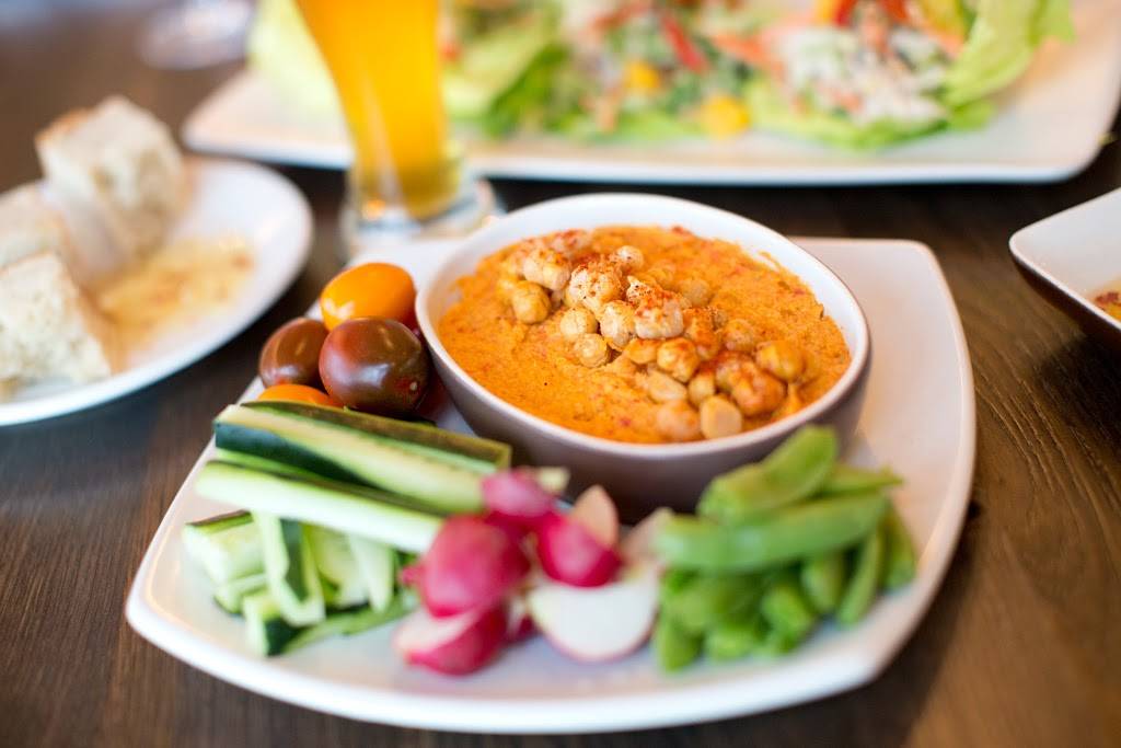 Not Your Average Joes | restaurant | 8661 Colesville Rd Suite C-153, Silver Spring, MD 20910, USA | 2408393400 OR +1 240-839-3400