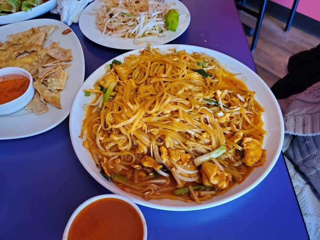 Ariya Thai Restaurant | restaurant | 4022 Central Ave NE, Columbia Heights, MN 55421, USA | 7632700328 OR +1 763-270-0328