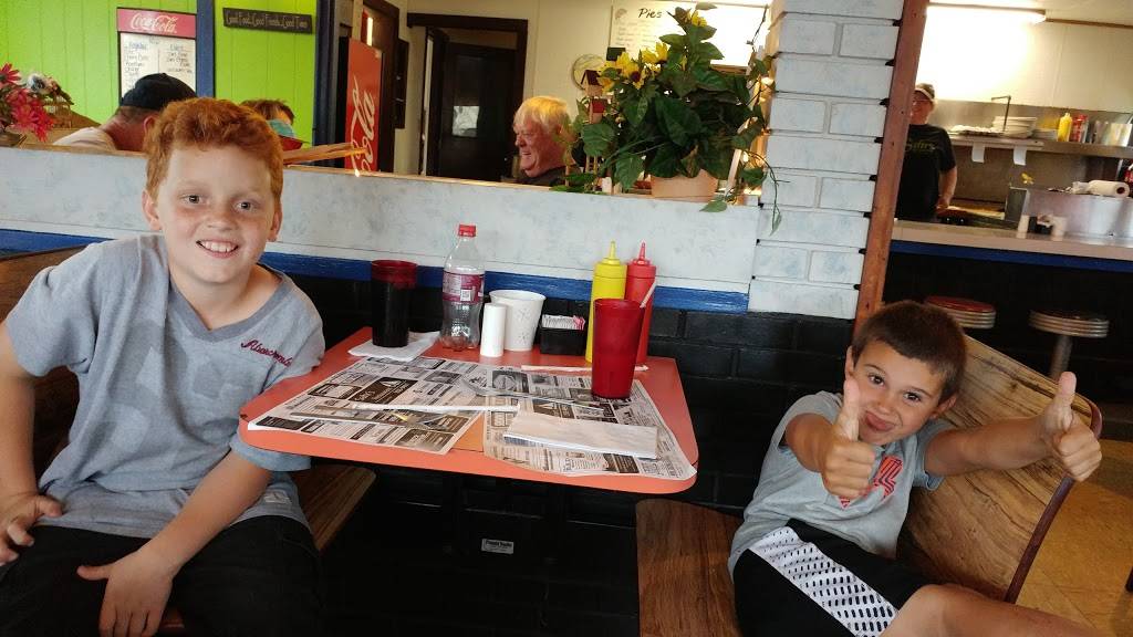 Sahrs Restaurant | restaurant | 9955 NY-16, Machias, NY 14101, USA | 7163539991 OR +1 716-353-9991