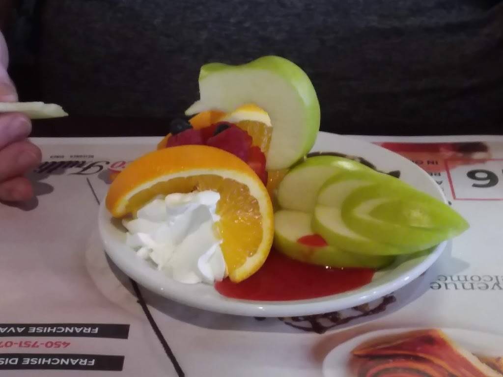 Coco Frutti Saint-Élie | restaurant | 5983 Chemin de Saint-Élie, Sherbrooke, QC J1R 0L6, Canada | 8195698950 OR +1 819-569-8950