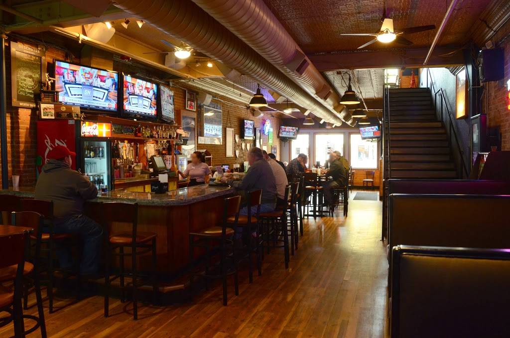 The Pump Haus Pub & Grill | restaurant | 311 Main St, Cedar Falls, IA 50613, USA | 3192778111 OR +1 319-277-8111