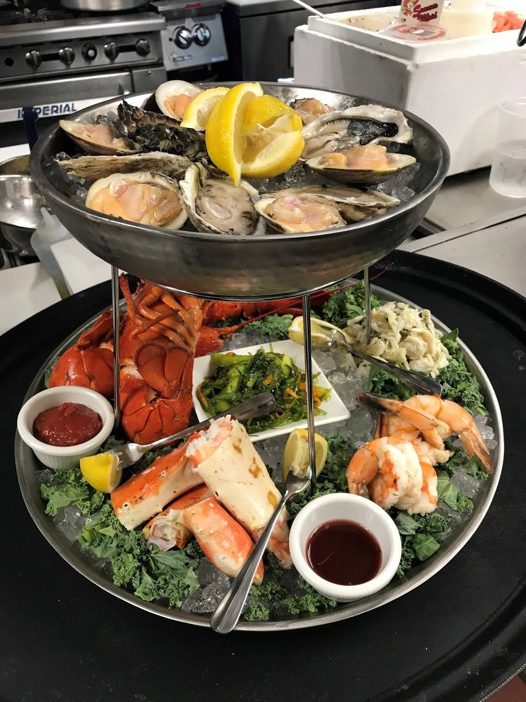 Chesapeake Tavern | restaurant | 1 W Mill Rd, Long Valley, NJ 07853, USA | 9088677102 OR +1 908-867-7102