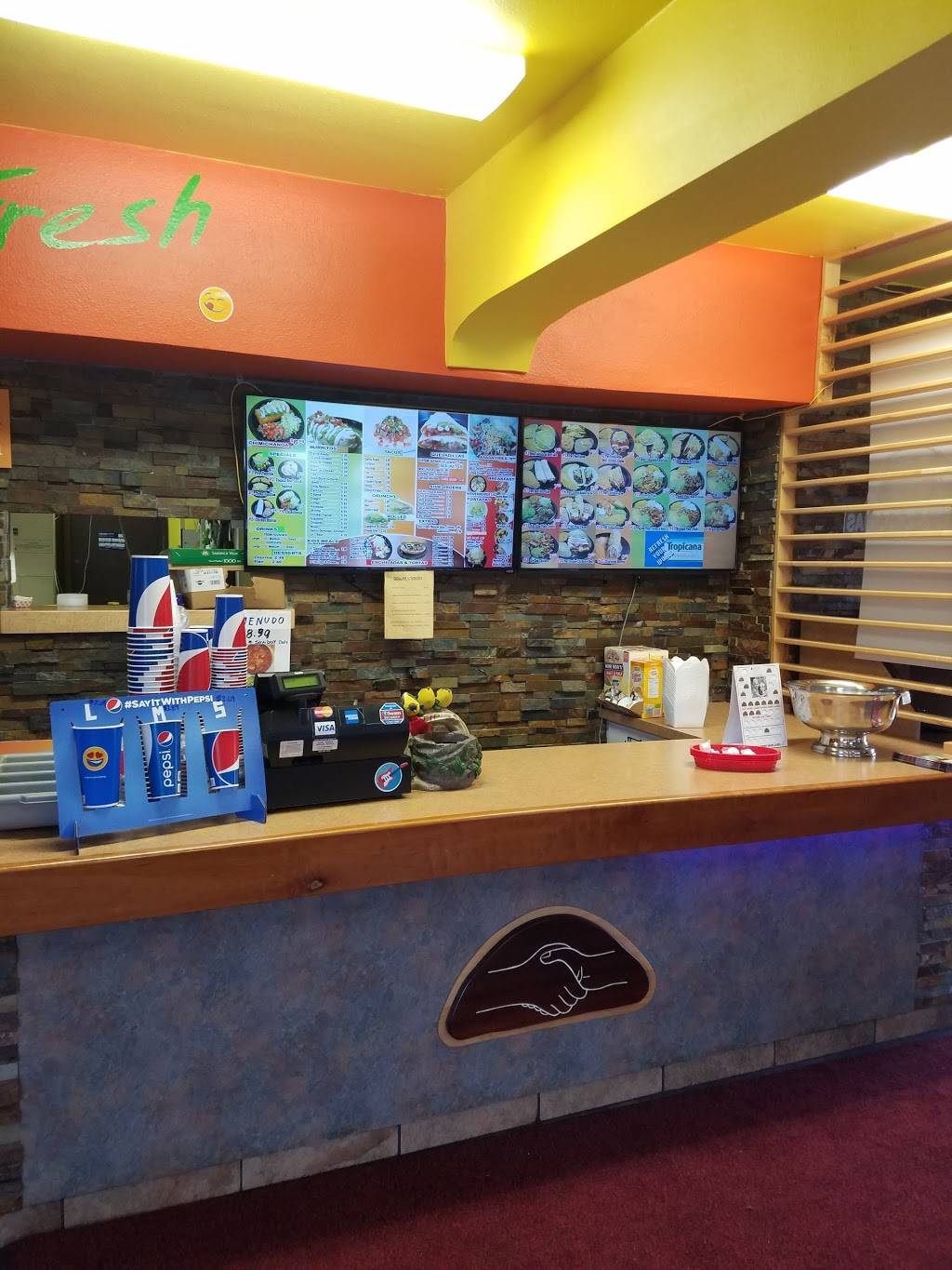 Muchas Gracias | Mexican Restaurant | restaurant | 365 E Ellendale Ave, Dallas, OR 97338, USA | 5038314748 OR +1 503-831-4748