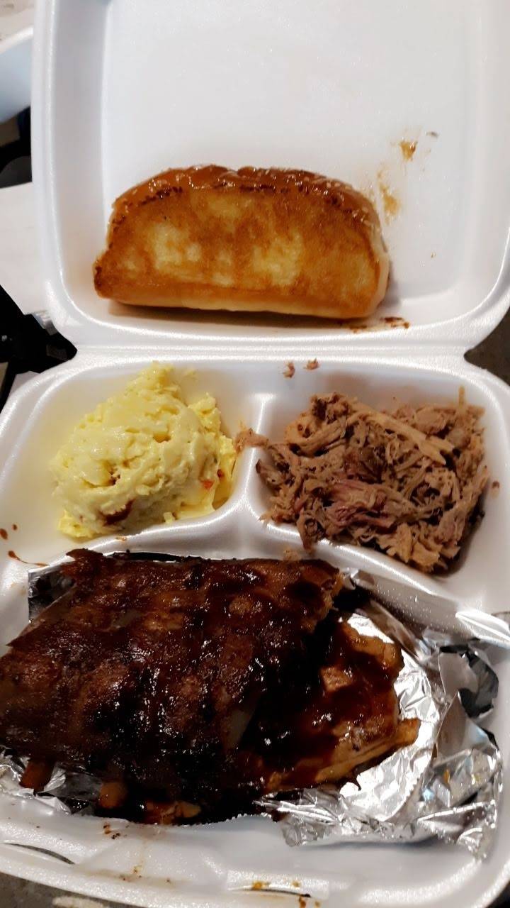 Bar-B-Cutie | restaurant | 805 Old Fort Pkwy #3409, Murfreesboro, TN 37129, USA | 6152178883 OR +1 615-217-8883