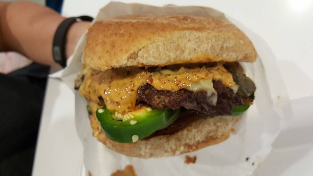 burger-chan | restaurant | 5 Greenway Plaza C-630, Houston, TX 77046, USA | 8325423528 OR +1 832-542-3528