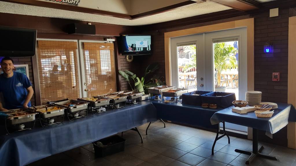 Michaels Porthole | restaurant | 92 New St, Oceanside, NY 11572, USA | 5166081380 OR +1 516-608-1380