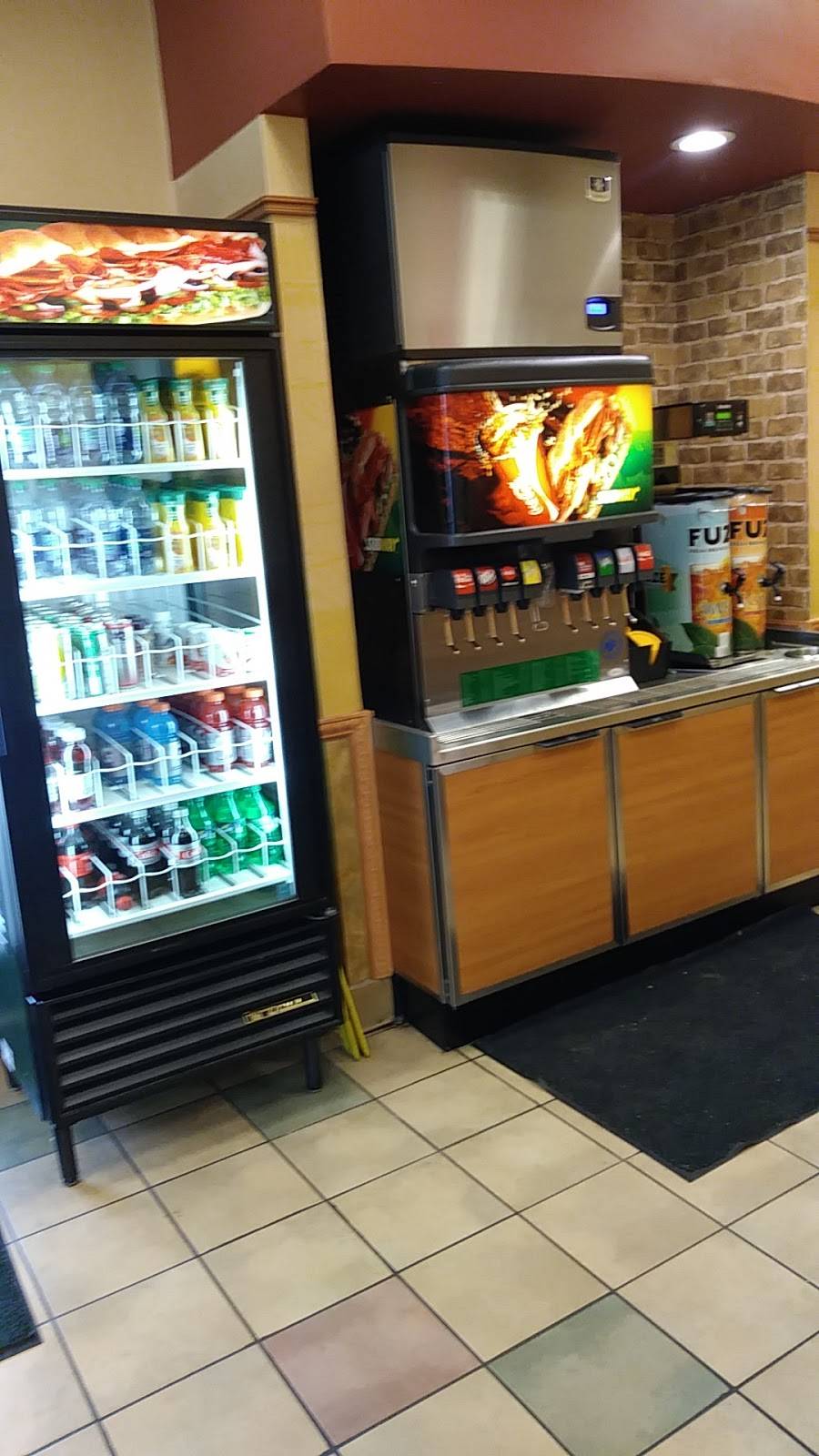 Subway | restaurant | Rawlinson Plaza, 2550 W Main St Suite #125, Rock Hill, SC 29732, USA | 8033285445 OR +1 803-328-5445