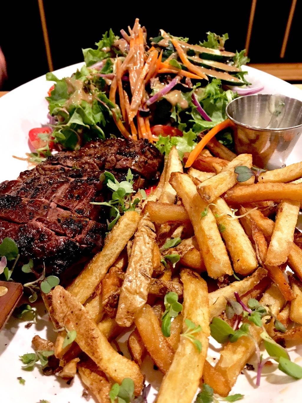 Camdens Dogtown Market | restaurant | 201 W 7th St, Richmond, VA 23224, USA | 8047456488 OR +1 804-745-6488