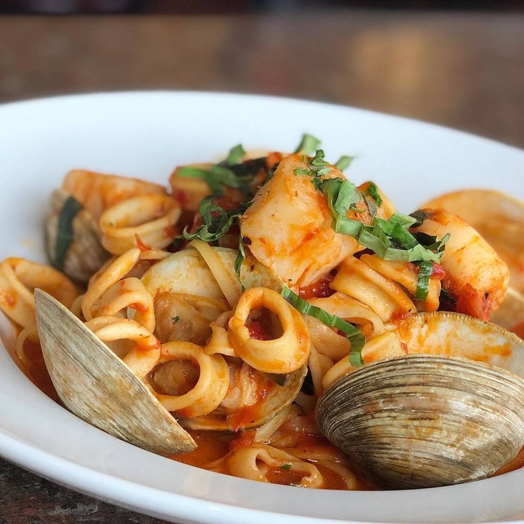 Bell City Diner | restaurant | 782 Pine St, Bristol, CT 06010, USA | 8605859393 OR +1 860-585-9393