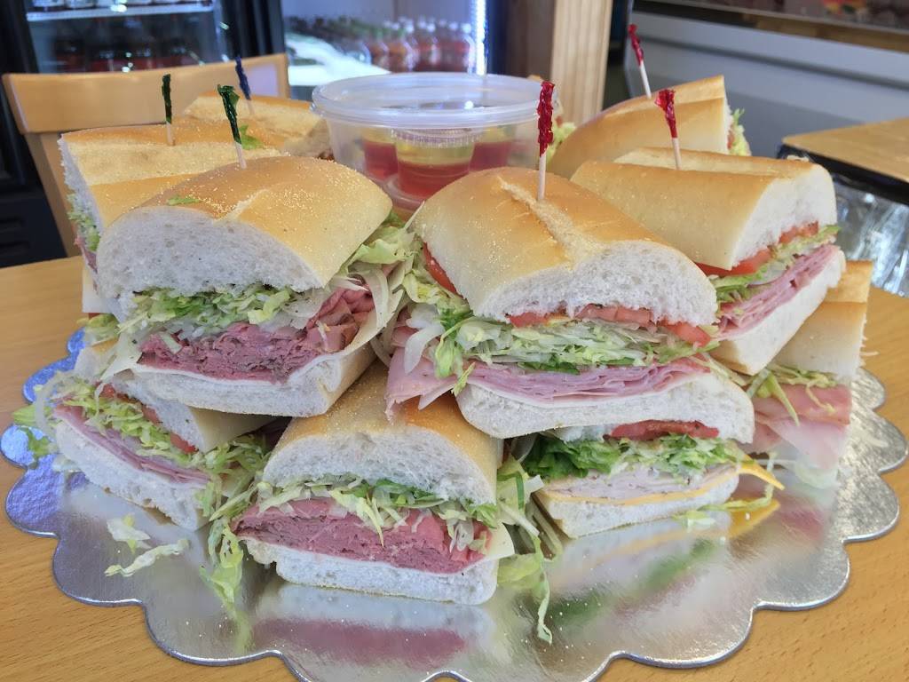 Mikes Giant Size Submarine Sandwiches | restaurant | 103 W Front St, Keyport, NJ 07735, USA | 7322649730 OR +1 732-264-9730