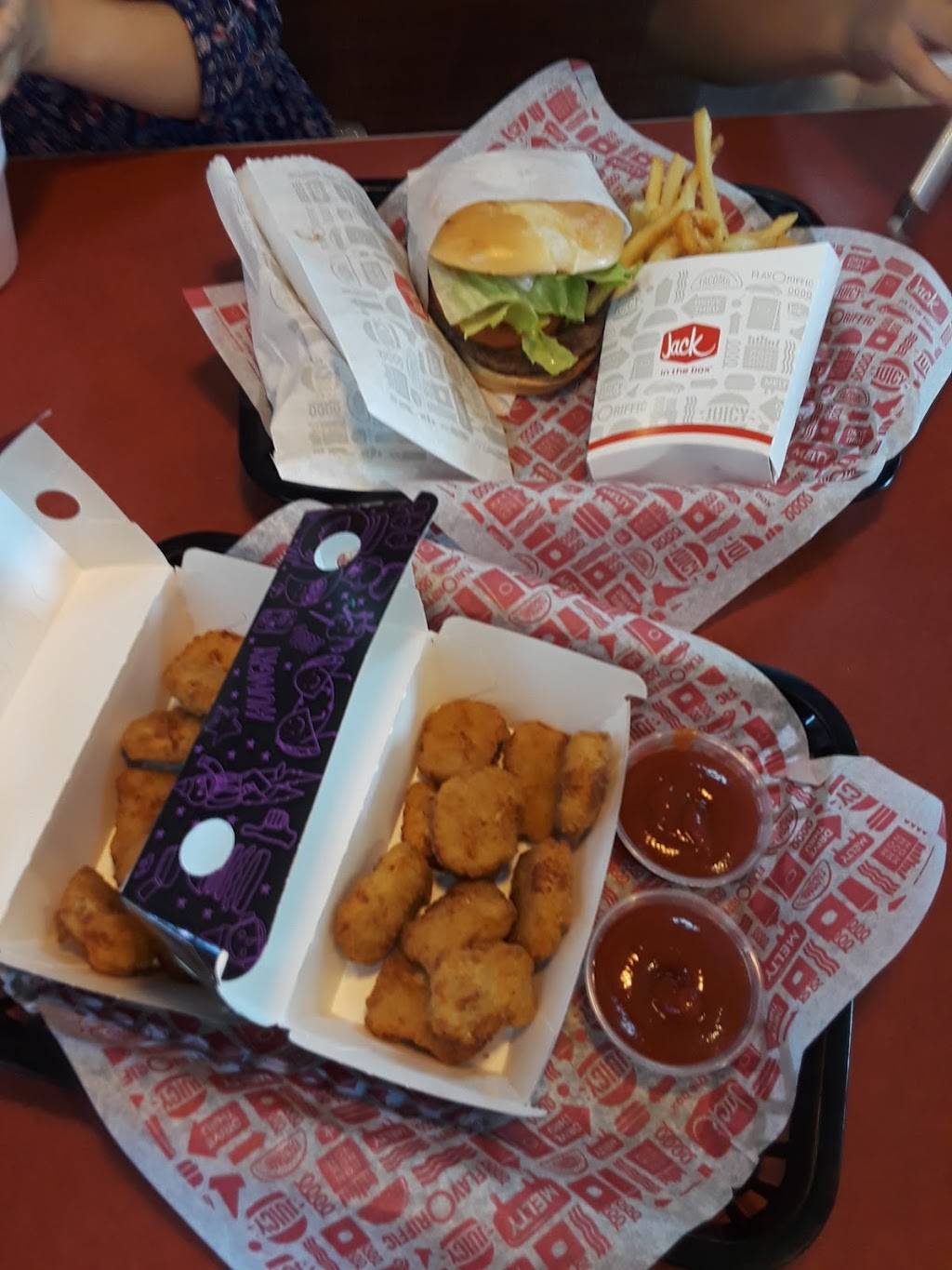 Jack in the Box | restaurant | 1632 Tully Rd, San Jose, CA 95122, USA | 4082743972 OR +1 408-274-3972