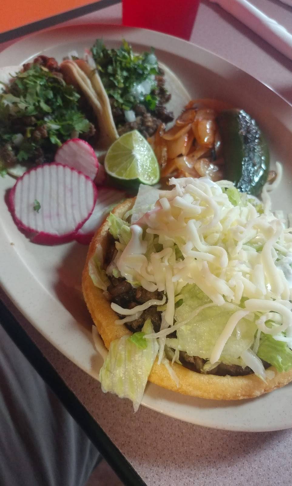 Taqueria Real Jacona | restaurant | 2308 SE 28th St, Bentonville, AR 72712, USA | 4792509813 OR +1 479-250-9813