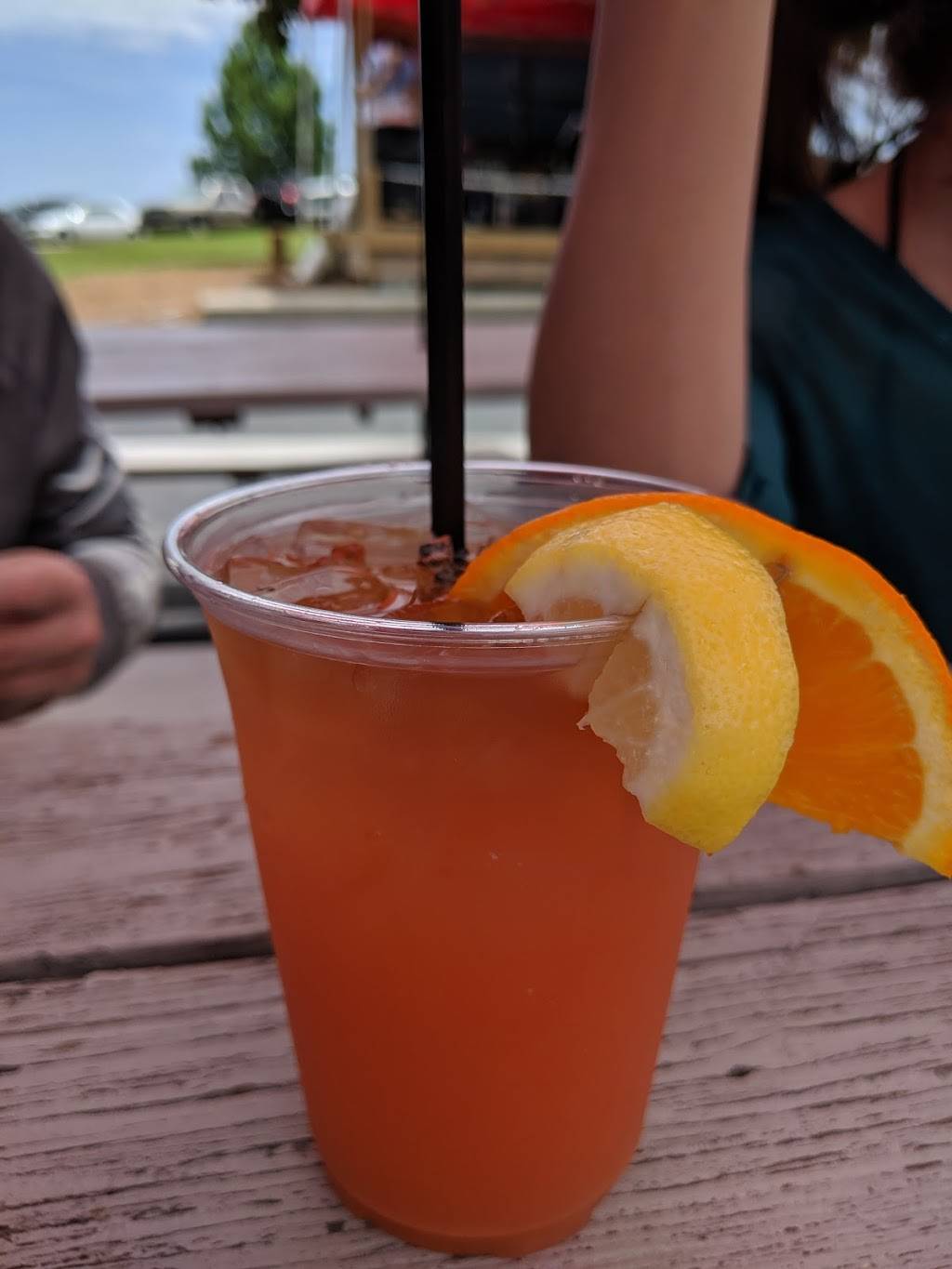 Twisted Oar | restaurant | 6900 Lanier Islands Pkwy, Buford, GA 30518, USA | 6787147572 OR +1 678-714-7572