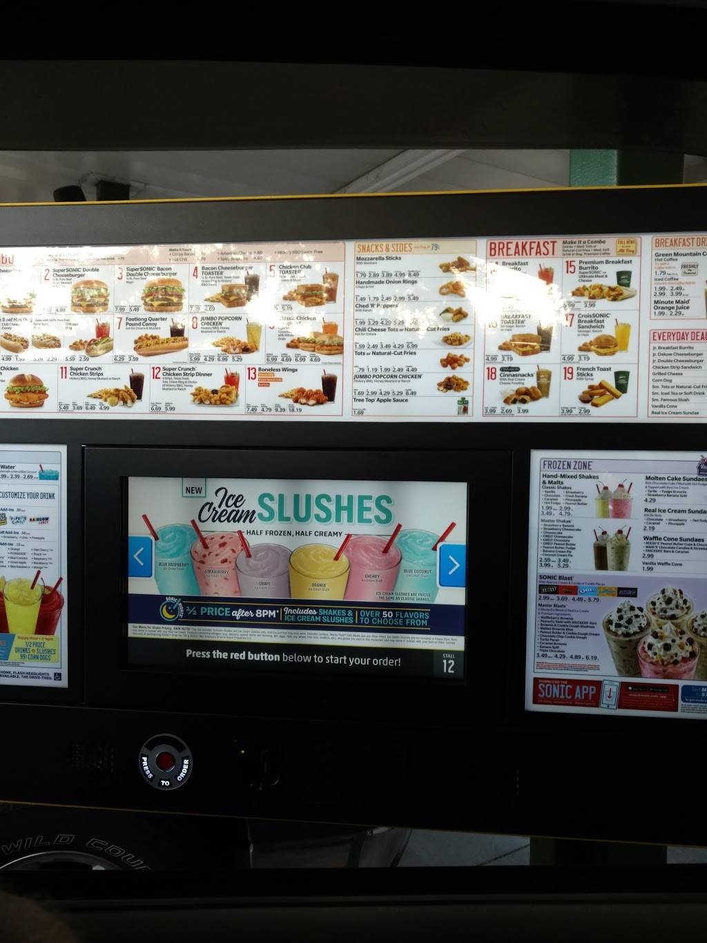 Sonic Drive-In | restaurant | 328 N 5th St, Hartsville, SC 29550, USA | 8433329158 OR +1 843-332-9158