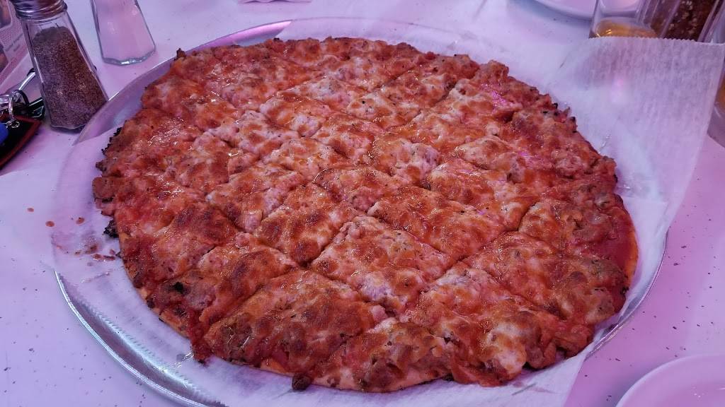 Vito & Nicks Pizzeria | restaurant | 8433 S Pulaski Rd, Chicago, IL 60652, USA | 7737352050 OR +1 773-735-2050