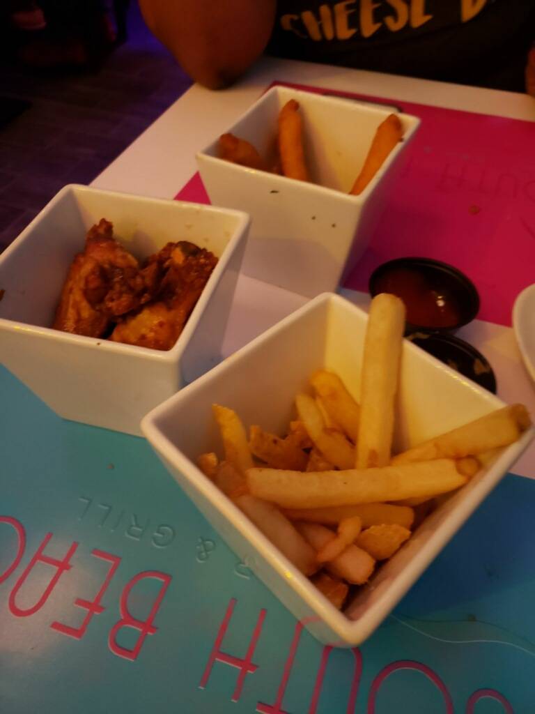 South Beach Bar and Grill | restaurant | 476 Main St, East Orange, NJ 07018, USA | 9736731100 OR +1 973-673-1100