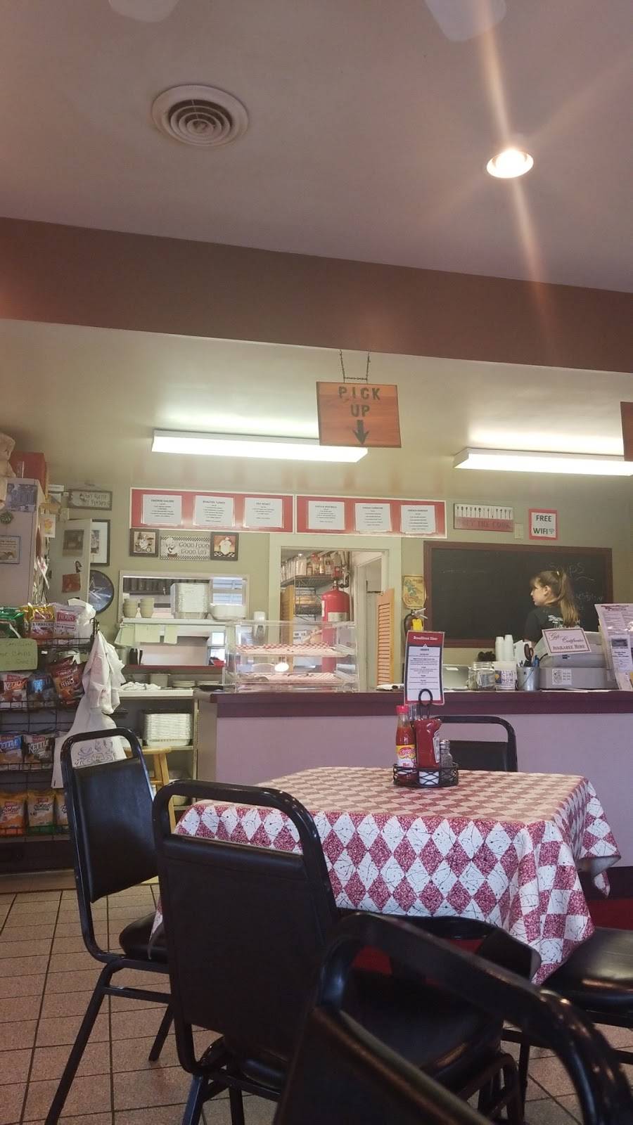 BroadStreet Diner | restaurant | 464 S Broad St, Canfield, OH 44406, USA | 3302863463 OR +1 330-286-3463