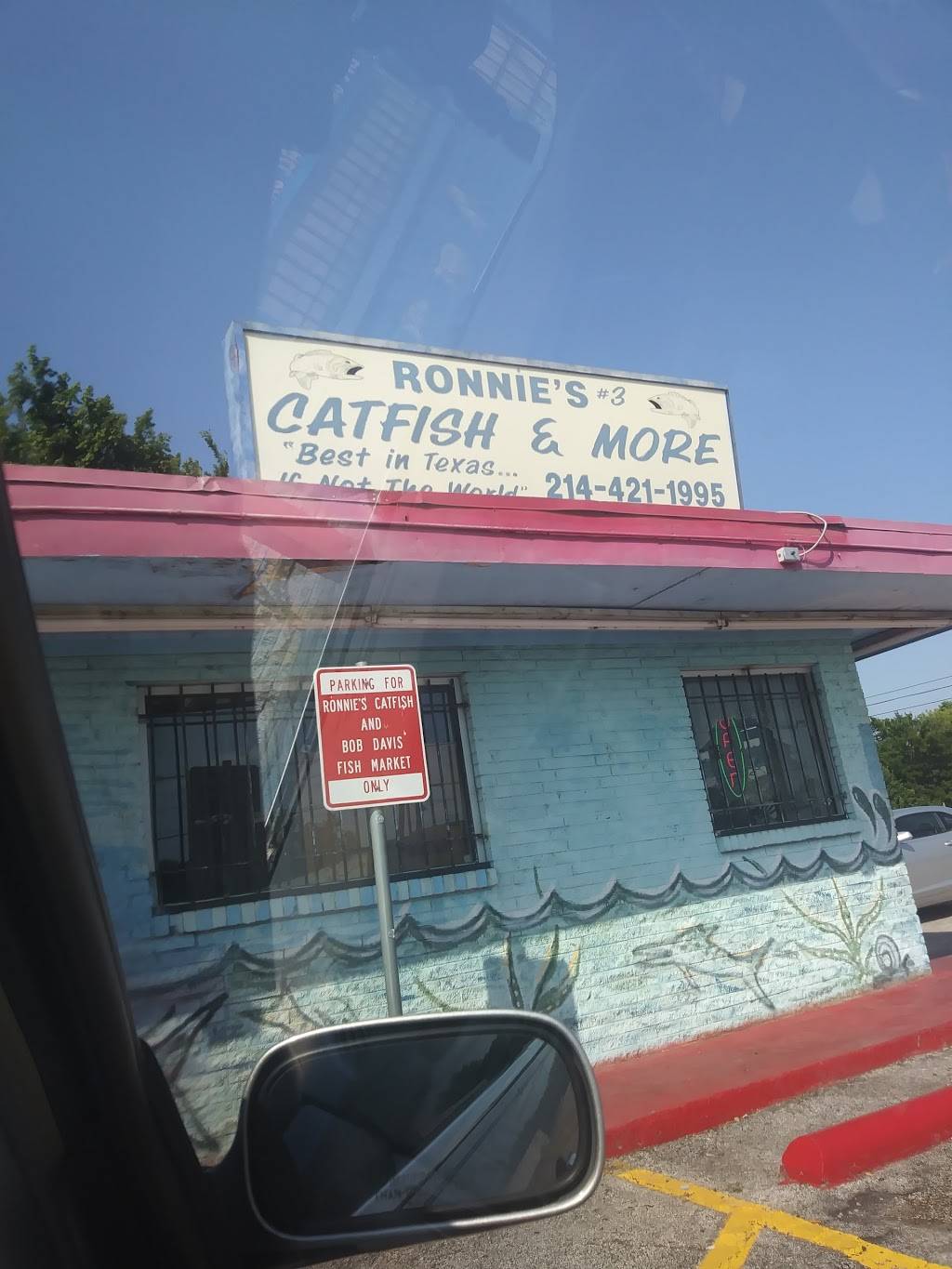 Ronnies Catfish & More | meal takeaway | 2538 S 2nd Ave, Dallas, TX 75210, USA | 2144211995 OR +1 214-421-1995