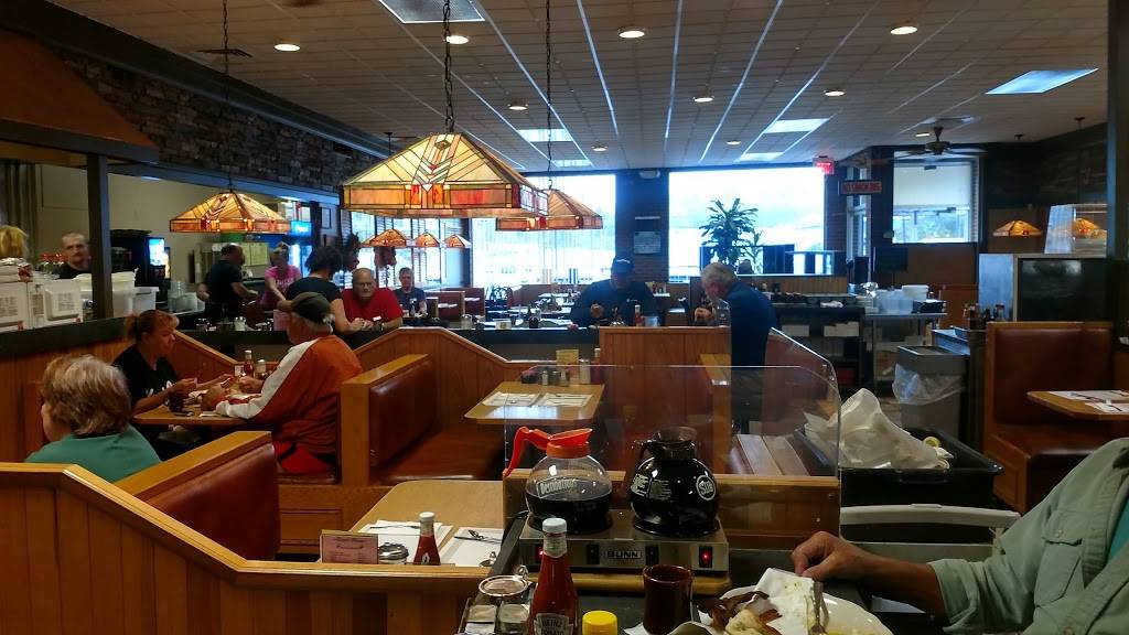 Christys Restaurant | restaurant | 1665 PA-65, Ellwood City, PA 16117, USA | 7247521155 OR +1 724-752-1155