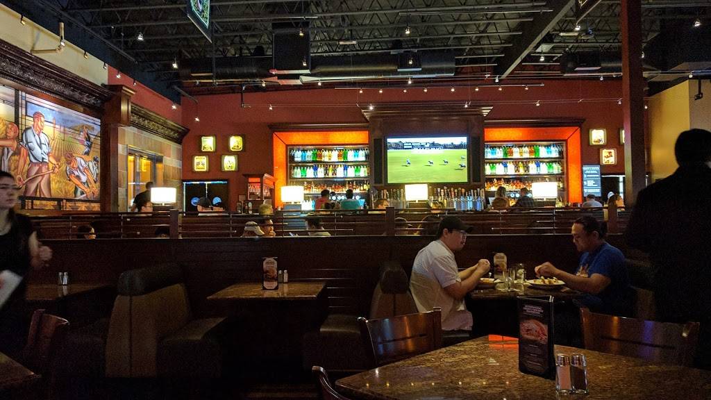 BJs Restaurant & Brewhouse | restaurant | 511 Coleman Ave, San Jose, CA 95110, USA | 4083437230 OR +1 408-343-7230