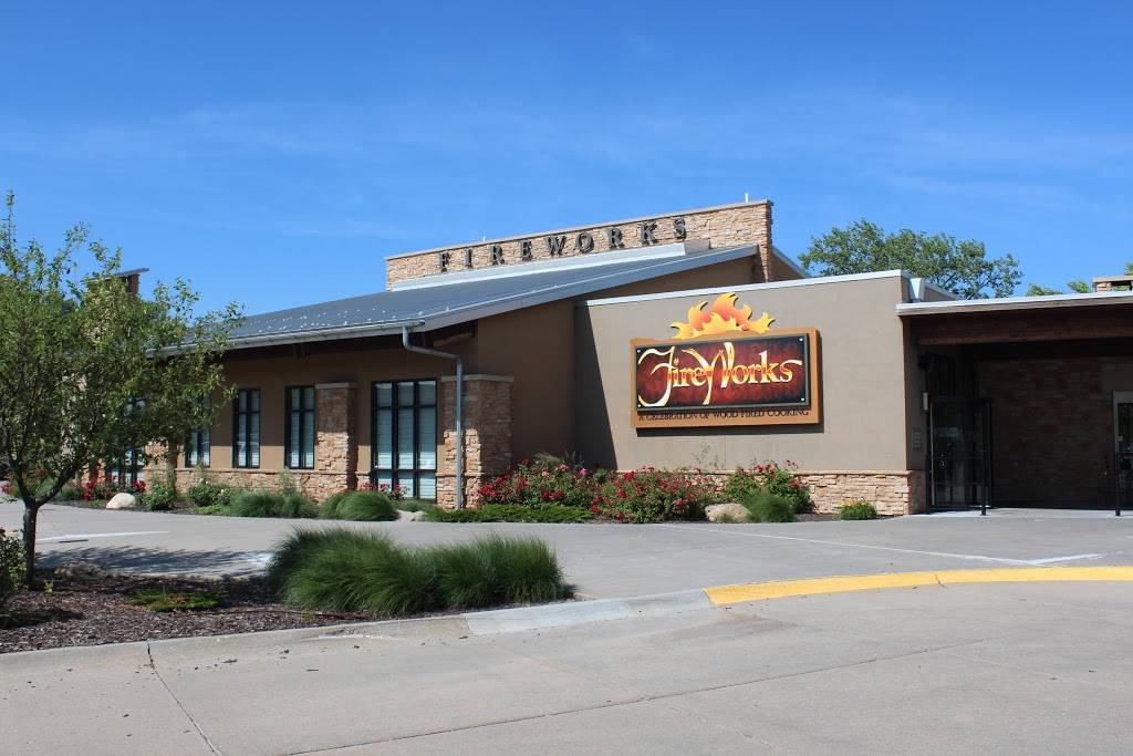 FireWorks Restaurant | restaurant | 5750 S 86th St #6053, Lincoln, NE 68526, USA | 4024345644 OR +1 402-434-5644