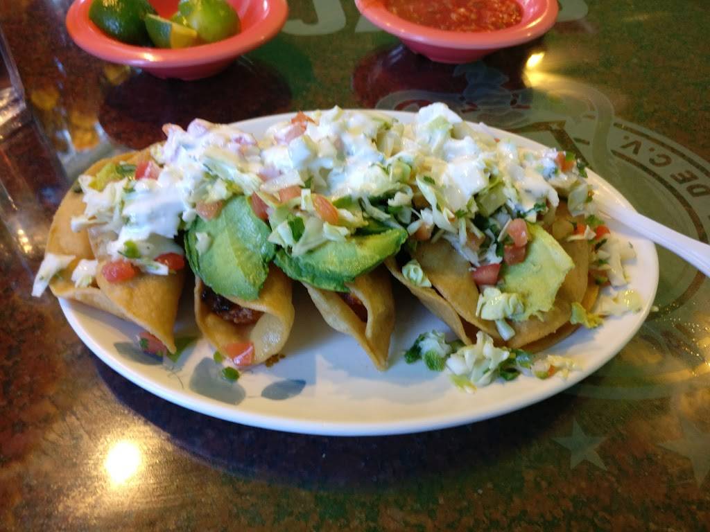 El Jato | restaurant | 2936 E 4th St, Los Angeles, CA 90033, USA | 3232646590 OR +1 323-264-6590