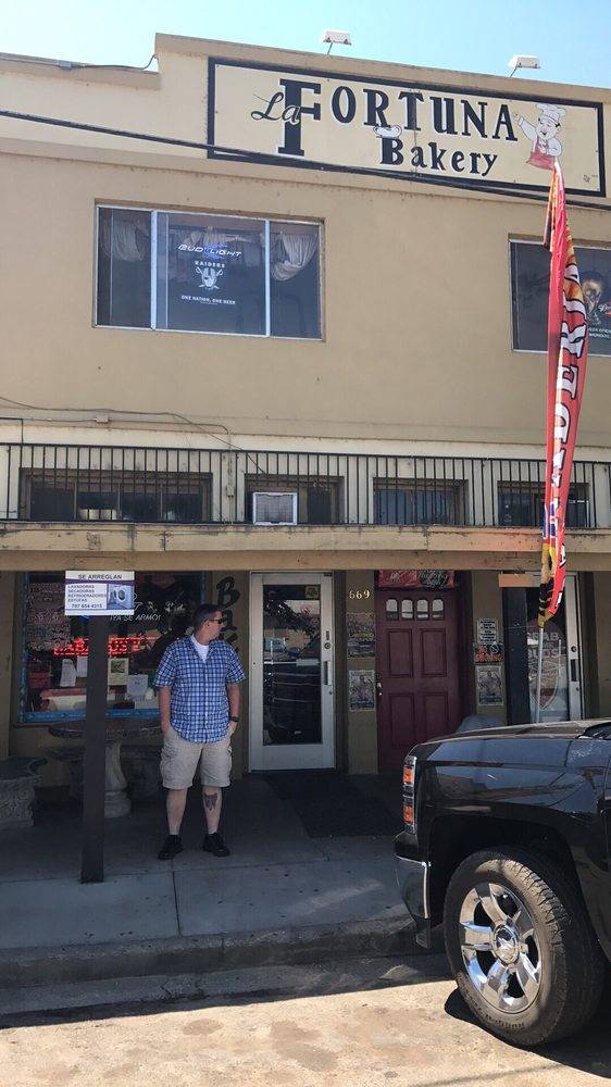 La Fortuna Bakery | restaurant | 669 F St, Williams, CA 95987, USA | 5304732023 OR +1 530-473-2023