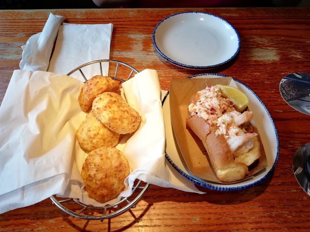 Red Lobster | restaurant | 5690 W Irlo Bronson Memorial Hwy, Kissimmee, FL 34746, USA | 4073966997 OR +1 407-396-6997