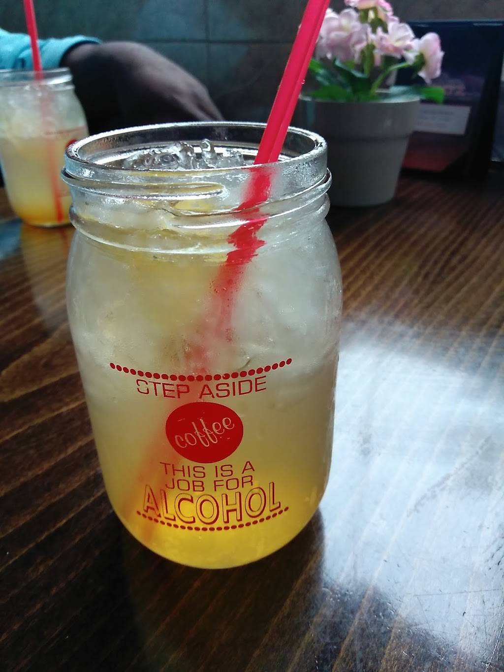 Reddz Bistro & Grill Restaurant | restaurant | 7 Lincoln Ave, City of Orange, NJ 07050, USA | 8624447230 OR +1 862-444-7230