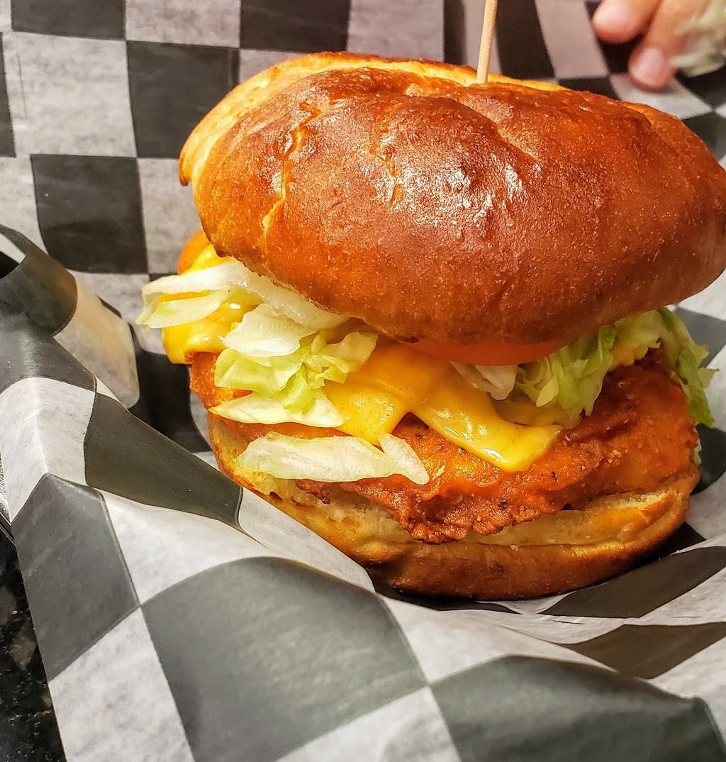 Champs Pizza | restaurant | 45630 Falke Plaza #190, Sterling, VA 20166, USA | 7034291110 OR +1 703-429-1110