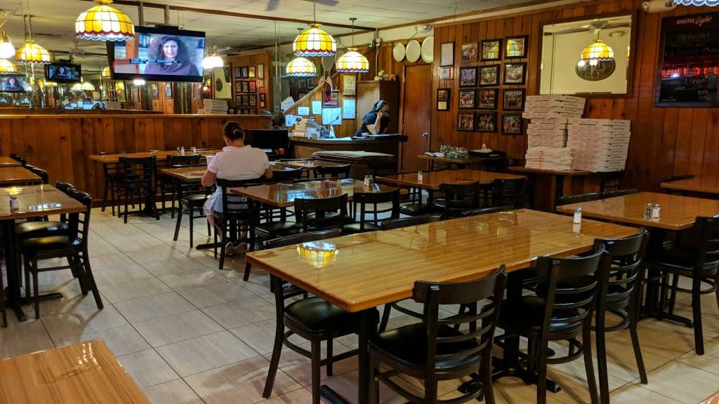 Tonys Place | restaurant | 17721 NW 78th Ave, Hialeah, FL 33015, USA | 3058212528 OR +1 305-821-2528