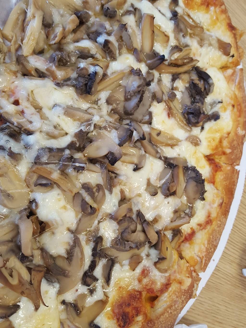 House of Pizza | restaurant | 206 Division St, Pawtucket, RI 02860, USA | 4017259433 OR +1 401-725-9433