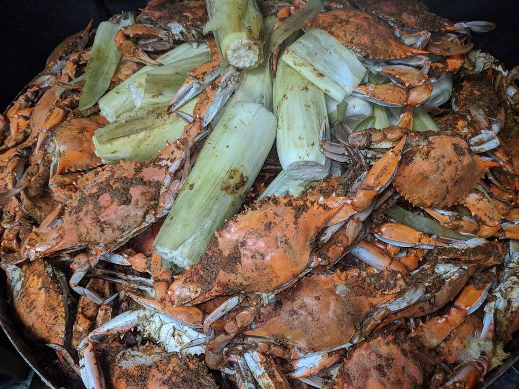 Nicks Farm & Crab Market | restaurant | 3720 Southwestern Blvd, Baltimore, MD 21229, USA | 4105251022 OR +1 410-525-1022