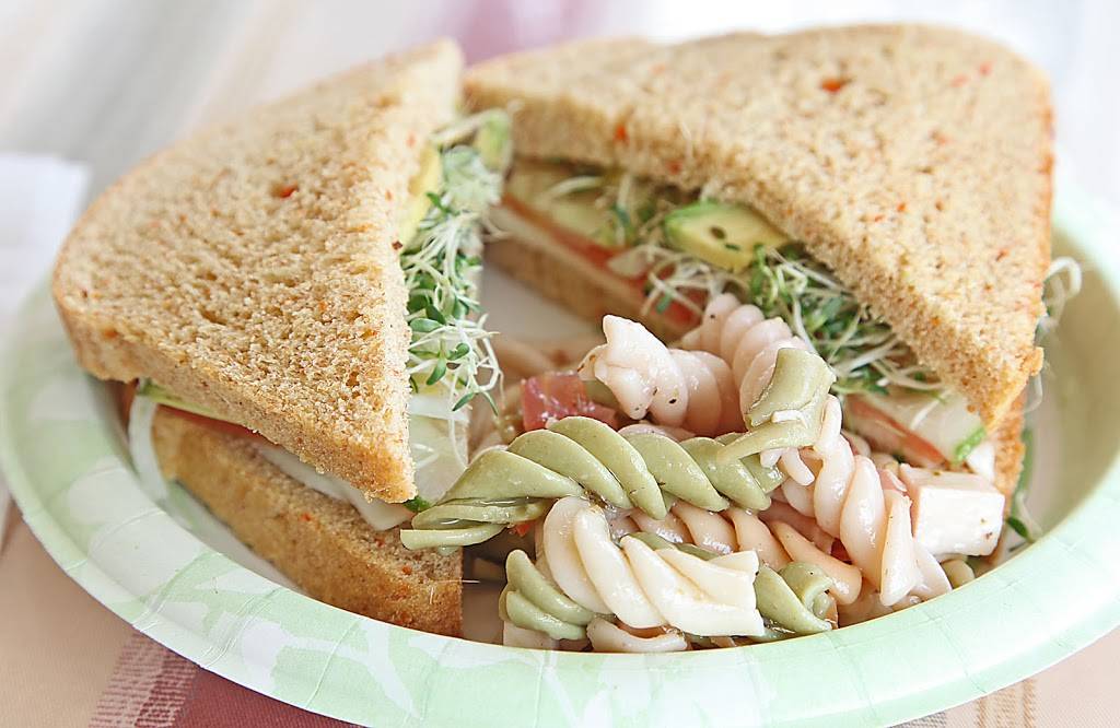 Cafe Express | restaurant | 1507 E Locust St, Davenport, IA 52803, USA | 5633227353 OR +1 563-322-7353