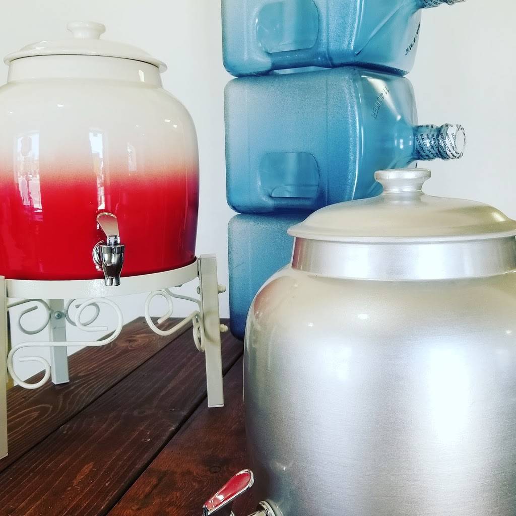 Water Shack | restaurant | 807 N Santa Fe Ave, Vista, CA 92084, USA | 7609411192 OR +1 760-941-1192