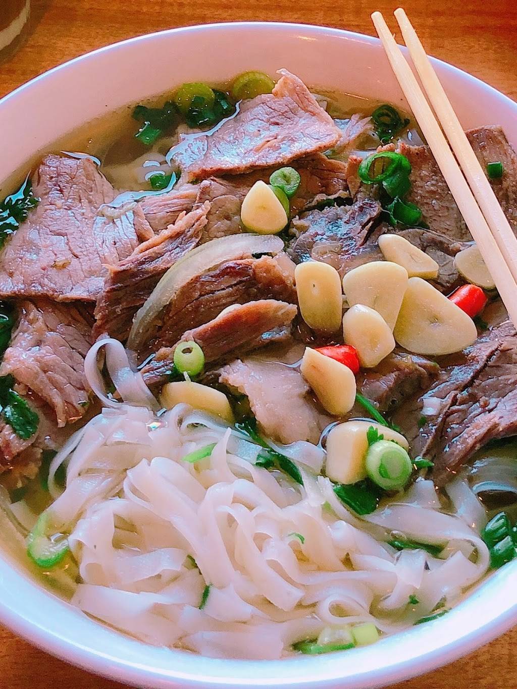 T-ZO Vietnamese Cuisine | restaurant | 5774 Dow Ave, Alexandria, VA 22304, USA | 5718679139 OR +1 571-867-9139