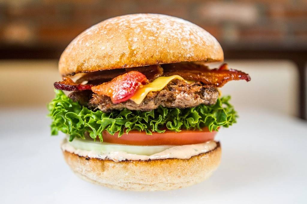 Burger Lounge | restaurant | 40695 Winchester Rd, Temecula, CA 92591, USA | 9517191464 OR +1 951-719-1464