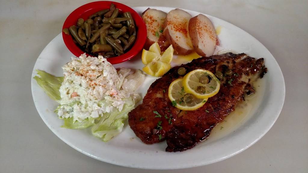 Aw Shucks Oyster Bar and Grill | restaurant | 4100 Wetumpka Hwy, Montgomery, AL 36110, USA | 3342796252 OR +1 334-279-6252