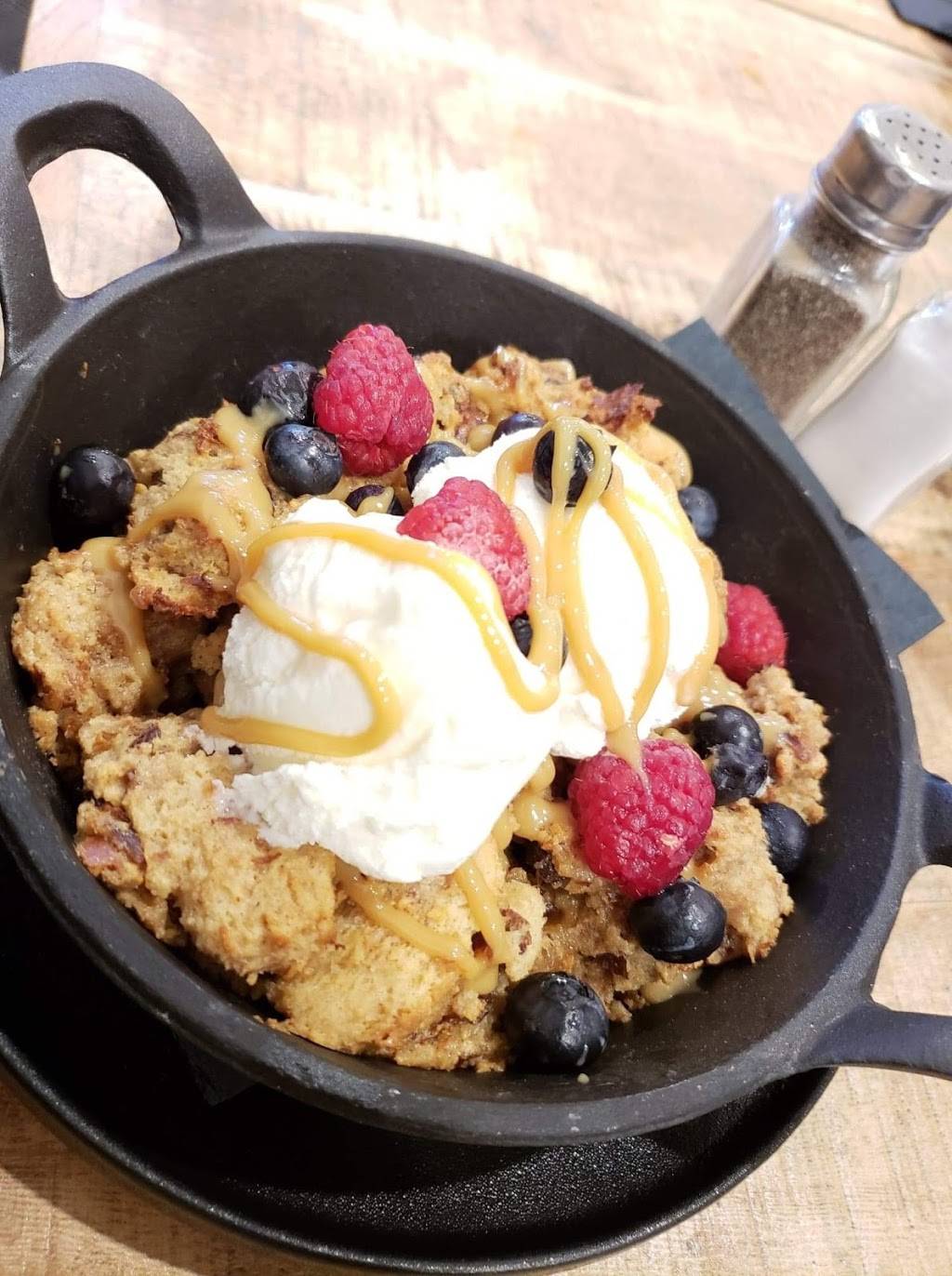 Seasoned Dreams | restaurant | 5509 Rue Laurendeau, Montréal, QC H4E 3V9, Canada | 5147692222 OR +1 514-769-2222