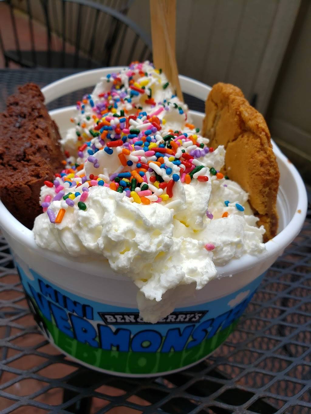 Ben & Jerry’s | bakery | 96 N Market St, Charleston, SC 29401, USA | 8438533888 OR +1 843-853-3888