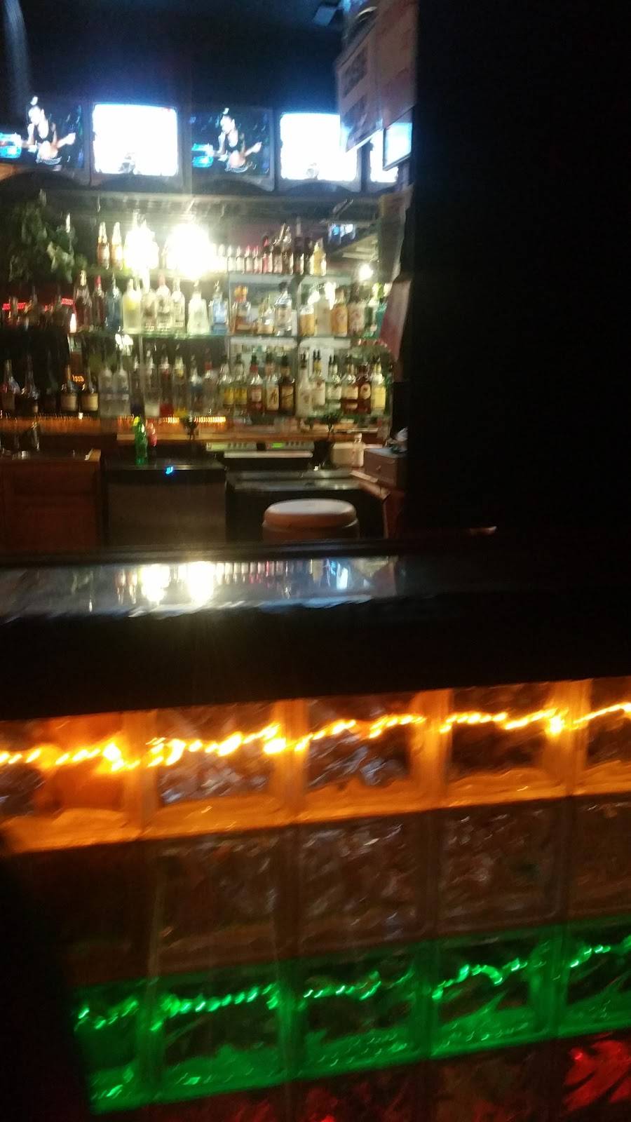 Footprints Jamaican Restaurant & Lounge | night club | 4185 Snapfinger Woods Dr, Decatur, GA 30035, USA | 4042889440 OR +1 404-288-9440