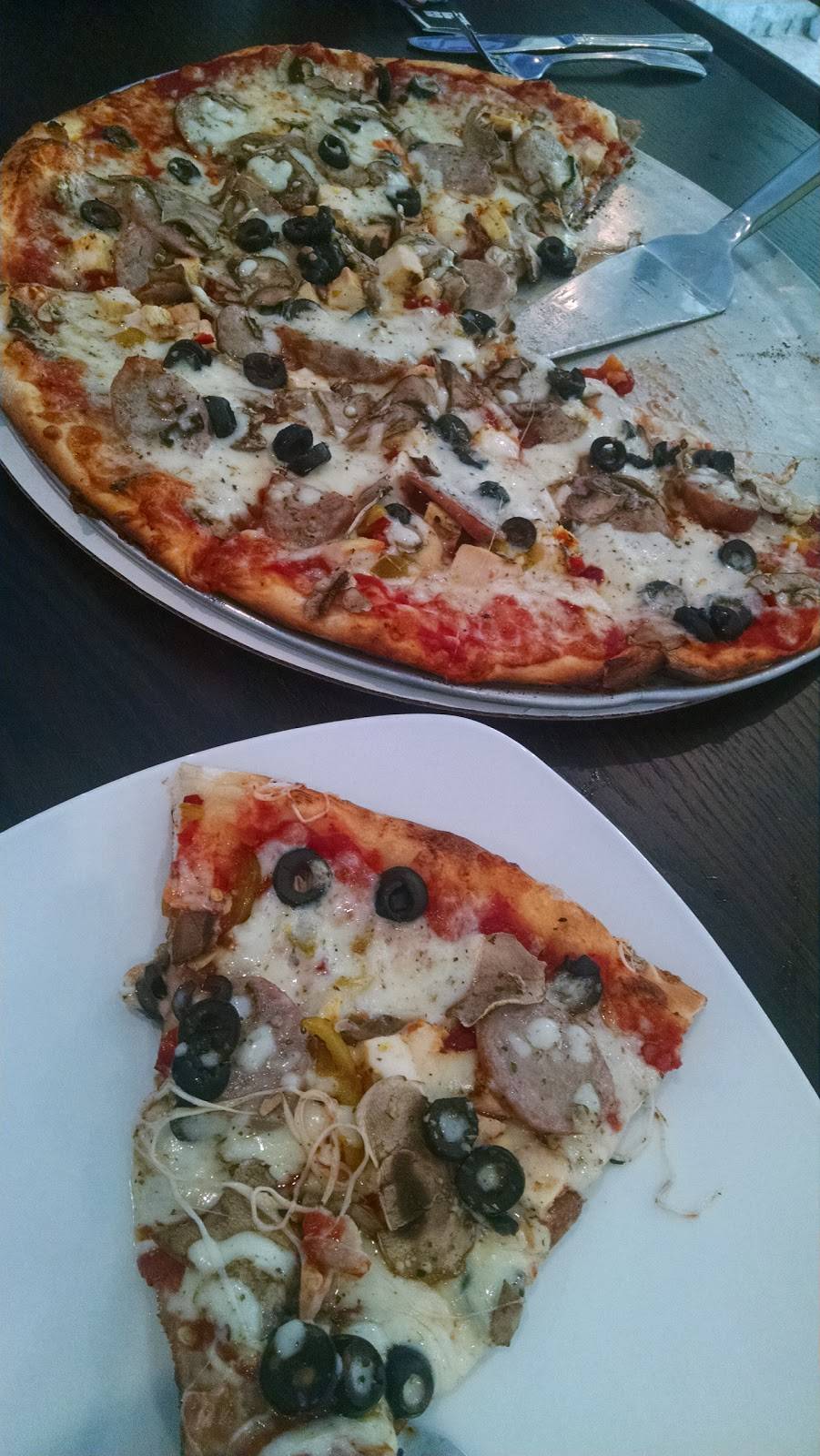 Breakaway | restaurant | Route 1 North, 221 Newbury St, Danvers, MA 01923, USA | 9787747270 OR +1 978-774-7270