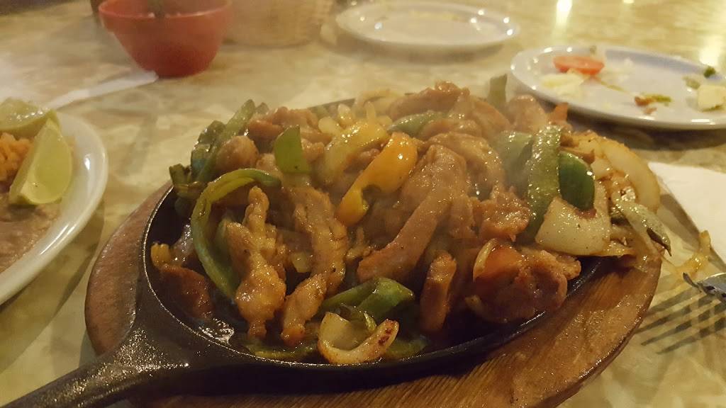 Velascos Mexican Restaurant | restaurant | 29406 Auberry Rd, Prather, CA 93651, USA | 5598556565 OR +1 559-855-6565