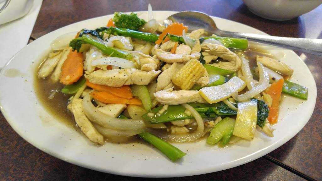 Thang Long Thai & Vietnamese | restaurant | 27641 John R Rd, Madison Heights, MI 48071, USA | 2485476763 OR +1 248-547-6763